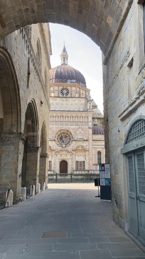 La Casa Rustica Di Ale E Becky Lägenhet Bergamo Exteriör bild