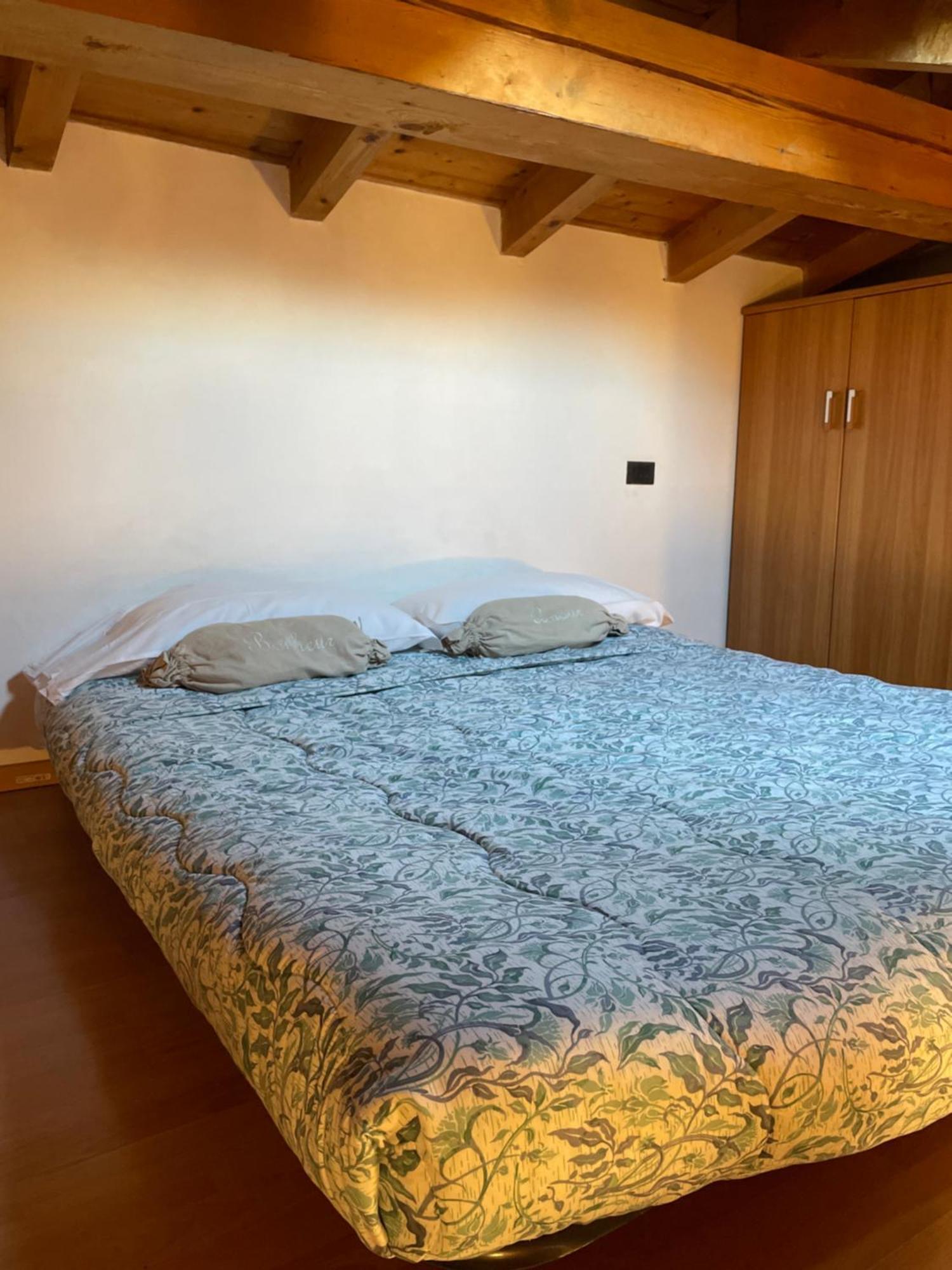La Casa Rustica Di Ale E Becky Lägenhet Bergamo Exteriör bild