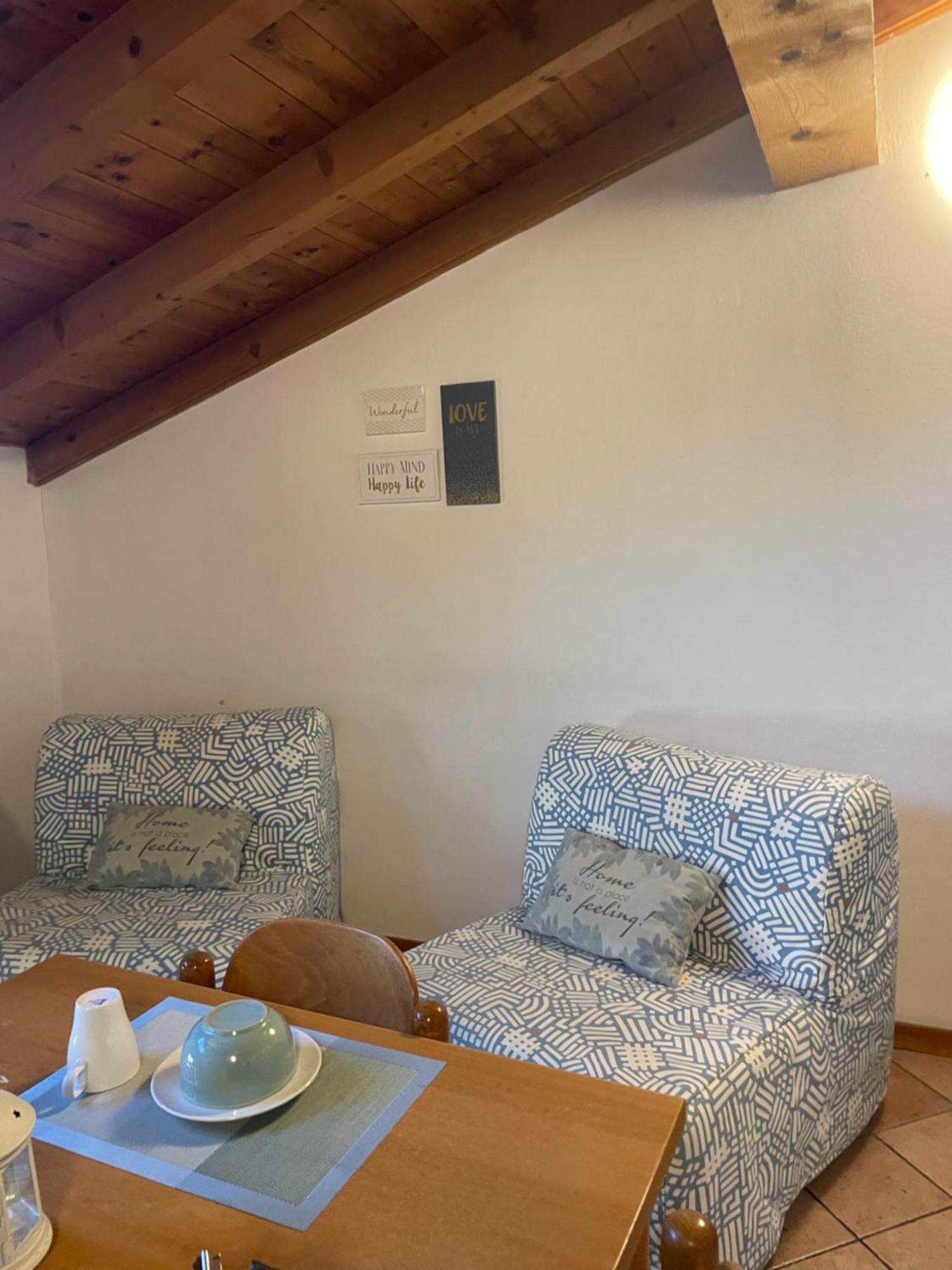 La Casa Rustica Di Ale E Becky Lägenhet Bergamo Exteriör bild