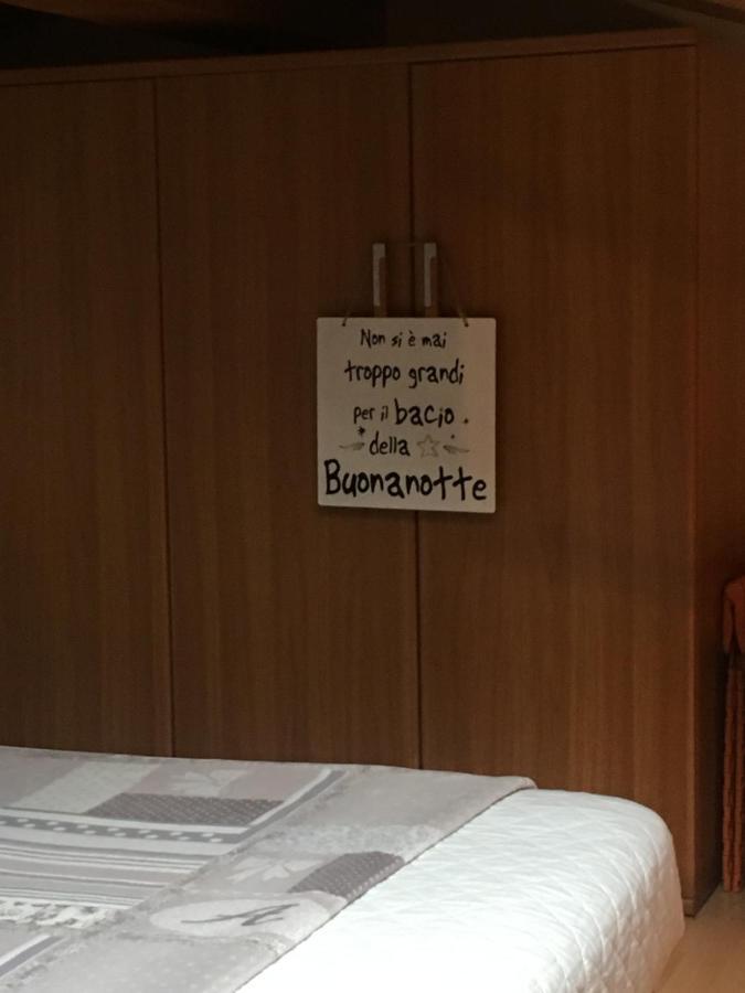 La Casa Rustica Di Ale E Becky Lägenhet Bergamo Exteriör bild